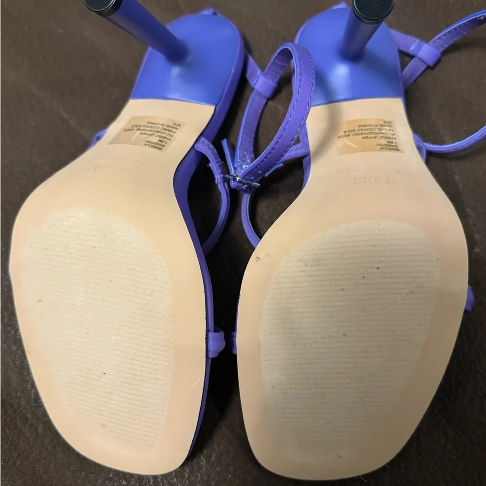Steve Madden Lavender Strappy Heels - Picture 4 of 4